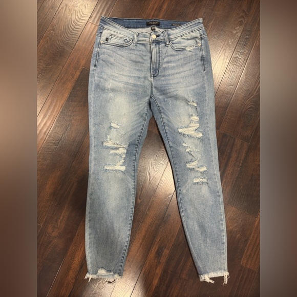 Judy Blue Pants - Judy Blue Light Wash Distressed Skinny Jeans